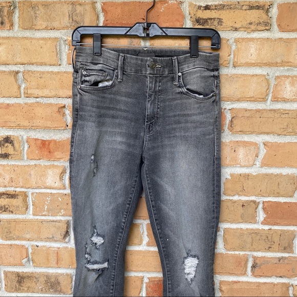 MOTHER High Waisted Looker Ankle Chew Jean Gray Black Color Size 28 - Picture 6 of 16